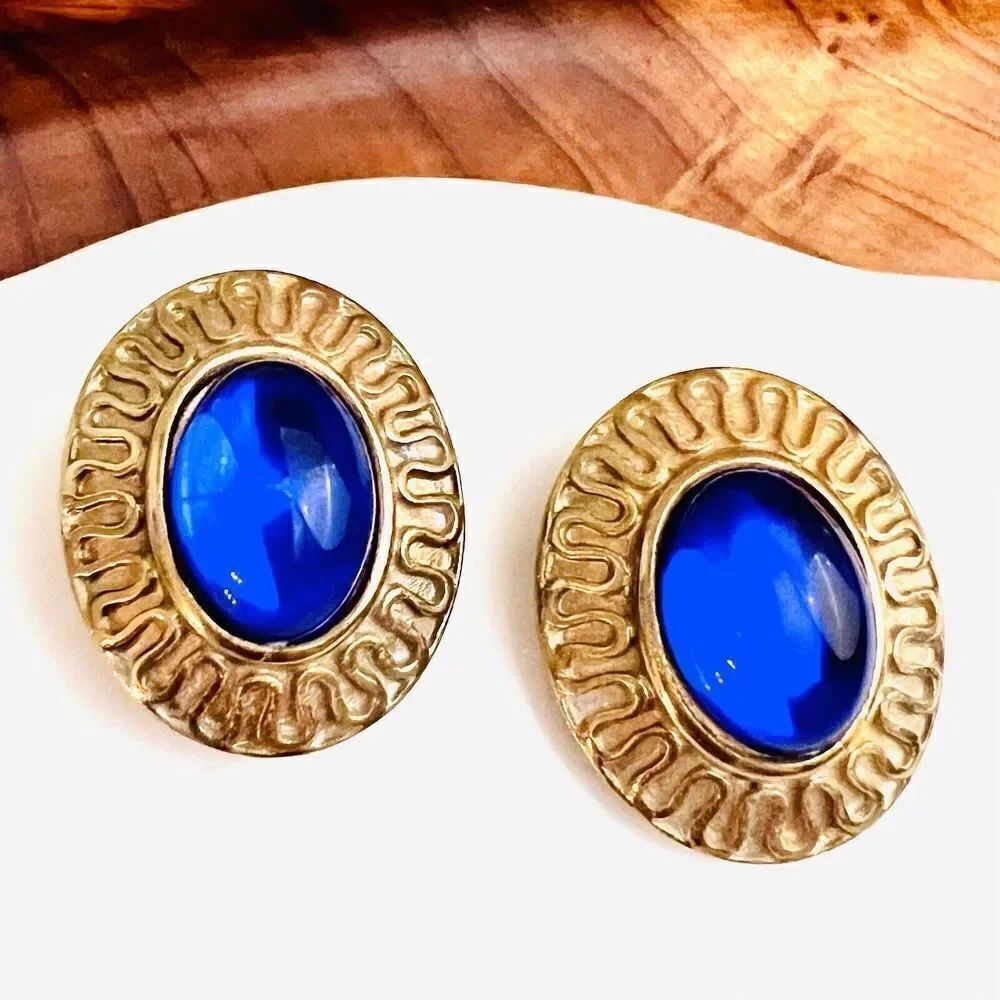 Vintage Galleria Gripoix Glass Earrings Cabochon Clip On Blue Gold T Oval 4616